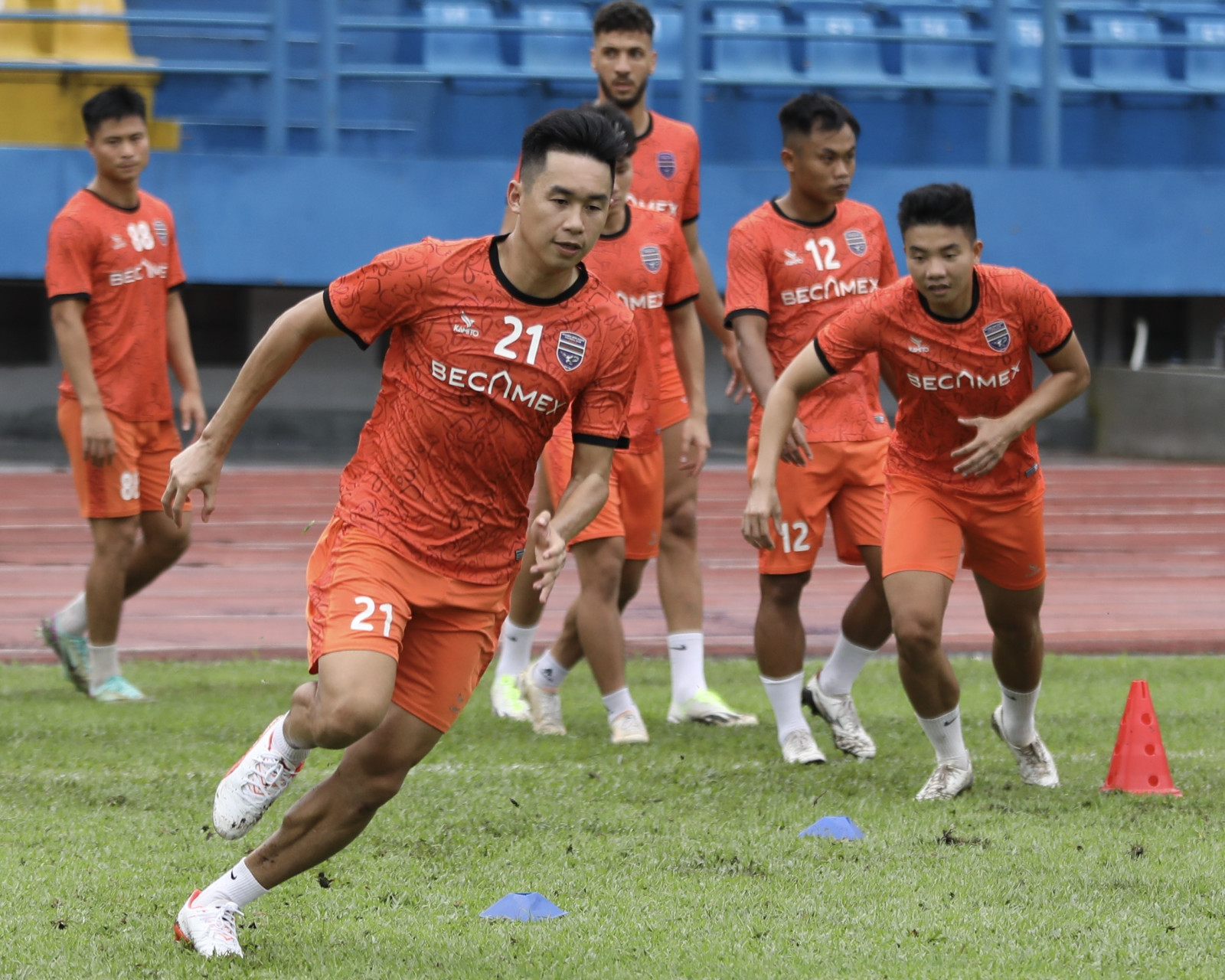 Trận Đấu Giữa Đông Á Thanh Hóa và Becamex Bình Dương Tại V.League 2024